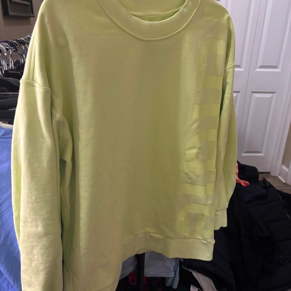 Lululemon Women's Green and Yellow Sweatshirt
